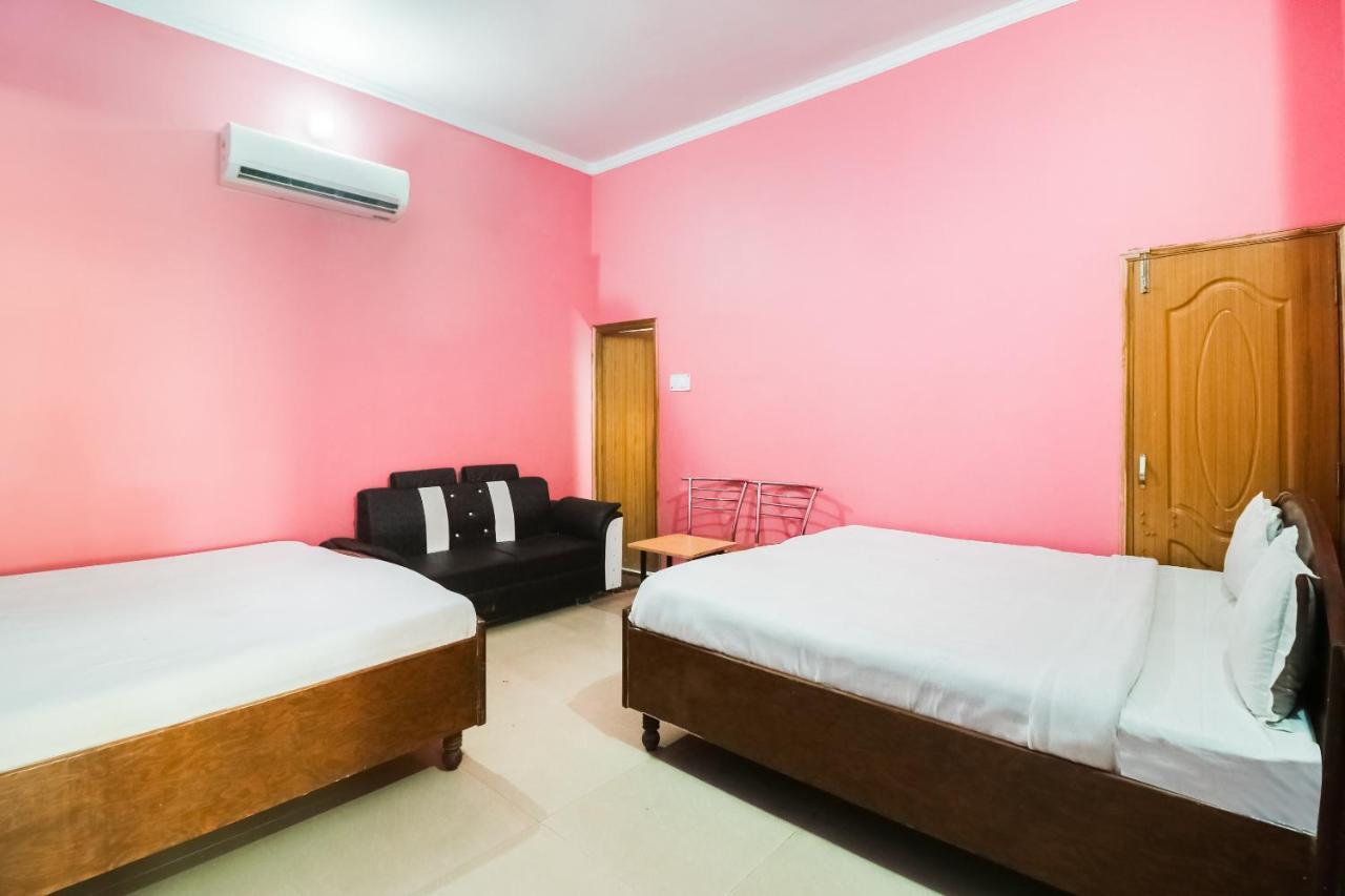 Spot On 61434 Sabri Barkat Hotel Roorkee Екстер'єр фото